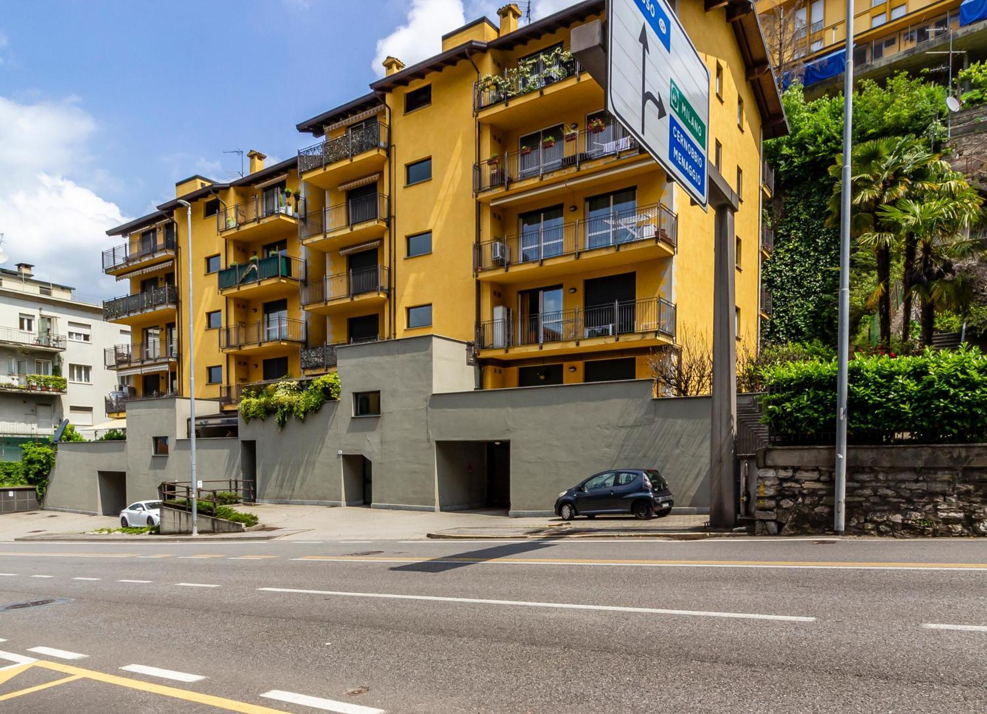 Private Garden & Garage - Self Check-In & Remote Access Daire Como Dış mekan fotoğraf
